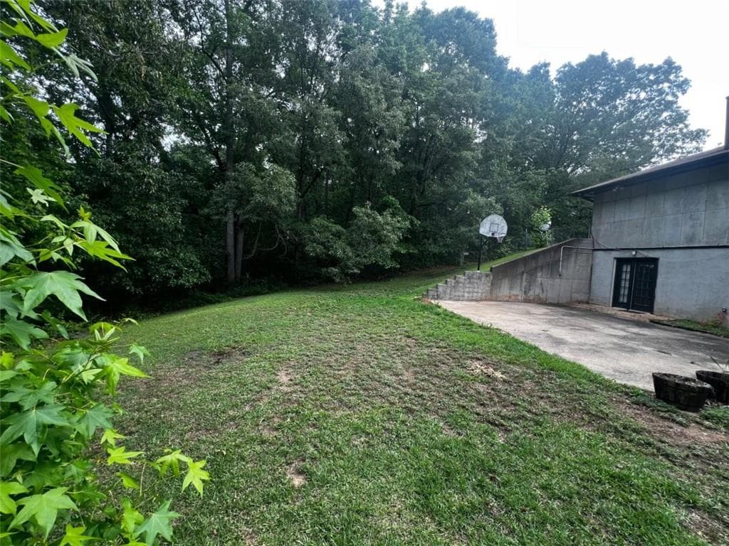 4 bedroom, 3 bathroom, 2,808 sq ft single family residence under contract at 4391 Leola Road, Douglasville, GA 30135 — photo 5