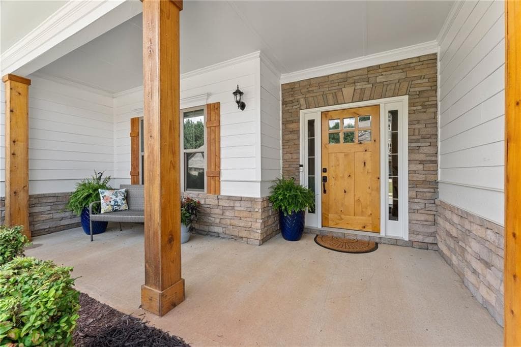 4 bedroom, 4 bathroom, 2,889 sq ft single family residence for sale at 31 Lake Sydney Drive, Dawsonville, GA 30534 — photo 4