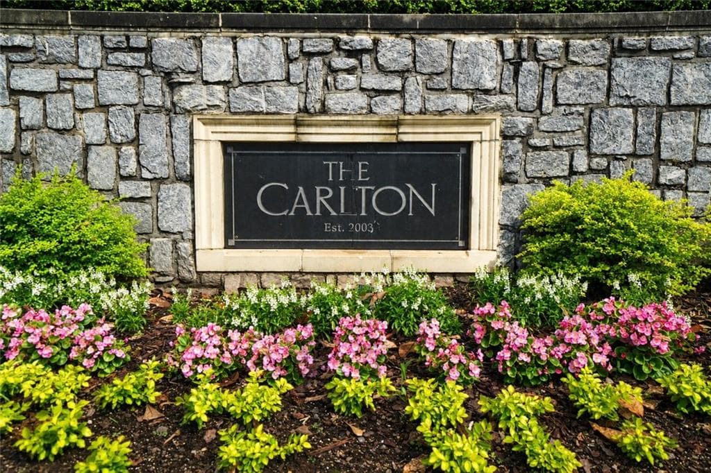 2 bedroom, 2 bathroom, 1,404 sq ft condominium for sale at 825 Highland Lane 1208, Atlanta, GA 30306 — photo 2