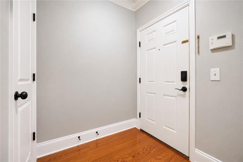 2 bedroom, 2 bathroom, 1,404 sq ft condominium for sale at 825 Highland Lane 1208, Atlanta, GA 30306 — photo 8