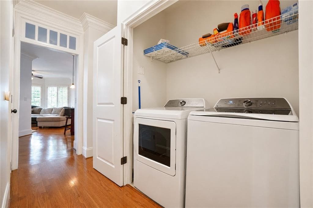 2 bedroom, 2 bathroom, 1,404 sq ft condominium for sale at 825 Highland Lane 1208, Atlanta, GA 30306 — photo 9