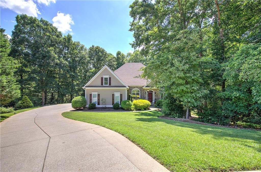 5 bedroom, 4 bathroom, 4,357 sq ft single family residence for sale at 302 Waterfall Court, Canton, GA 30115 — photo 2