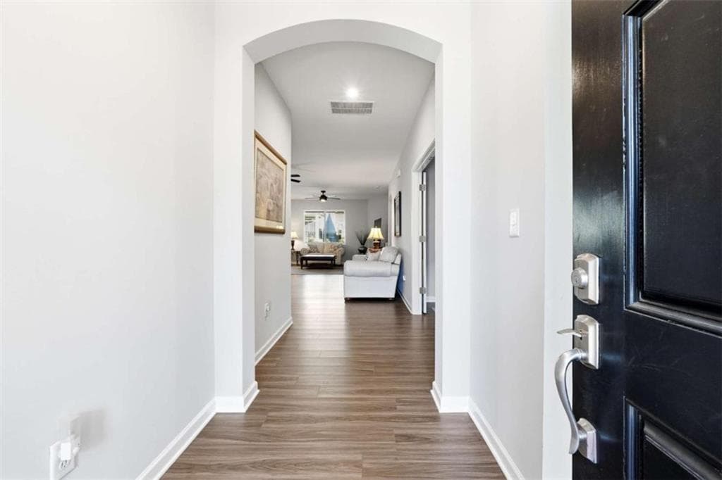 3 bedroom, 2 bathroom, 2,409 sq ft single family residence for sale at 24 Aspen Way, Dallas, GA 30157 — photo 2