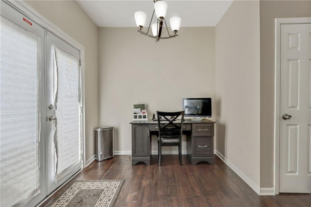 2 bedroom, 3 bathroom, 1,224 sq ft condominium for sale at 3616 Ginnis Road 1, Atlanta, GA 30331 — photo 9