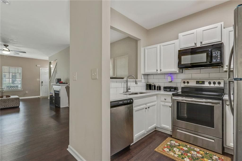 2 bedroom, 3 bathroom, 1,224 sq ft condominium for sale at 3616 Ginnis Road 1, Atlanta, GA 30331 — photo 10