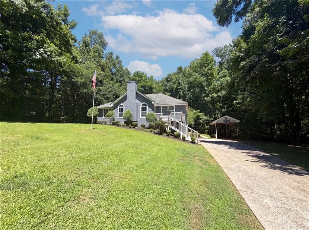 3 bedroom, 2 bathroom, 2,532 sq ft single family residence under contract at 4150 Jonathan Lane, Cumming, GA 30040