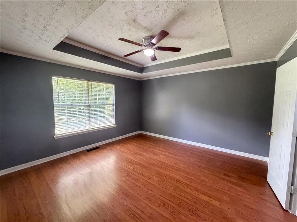 3 bedroom, 2 bathroom, 2,532 sq ft single family residence under contract at 4150 Jonathan Lane, Cumming, GA 30040 — photo 4
