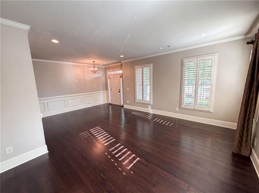 7 bedroom, 5 bathroom, 4,561 sq ft single family residence for sale at 8785 Ellesmere Drive, Cumming, GA 30041 — photo 8