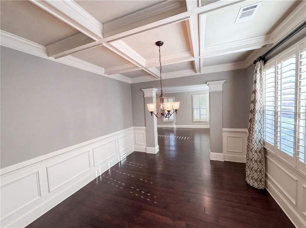 7 bedroom, 5 bathroom, 4,561 sq ft single family residence for sale at 8785 Ellesmere Drive, Cumming, GA 30041 — photo 9