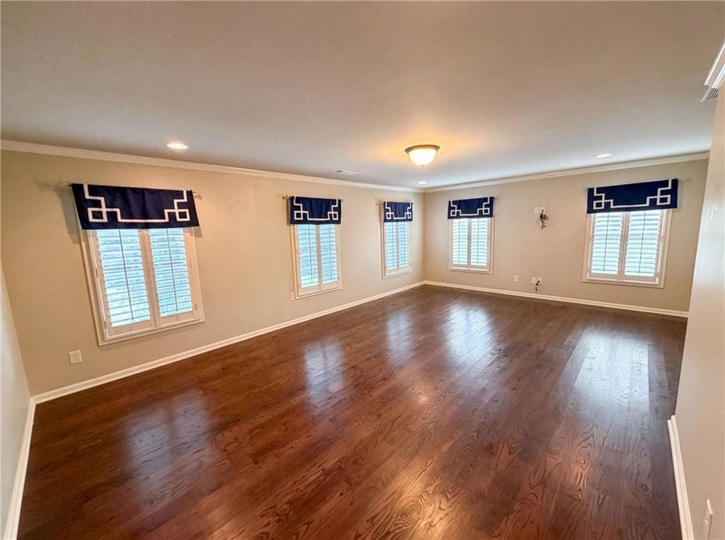 7 bedroom, 5 bathroom, 4,561 sq ft single family residence for sale at 8785 Ellesmere Drive, Cumming, GA 30041 — photo 10