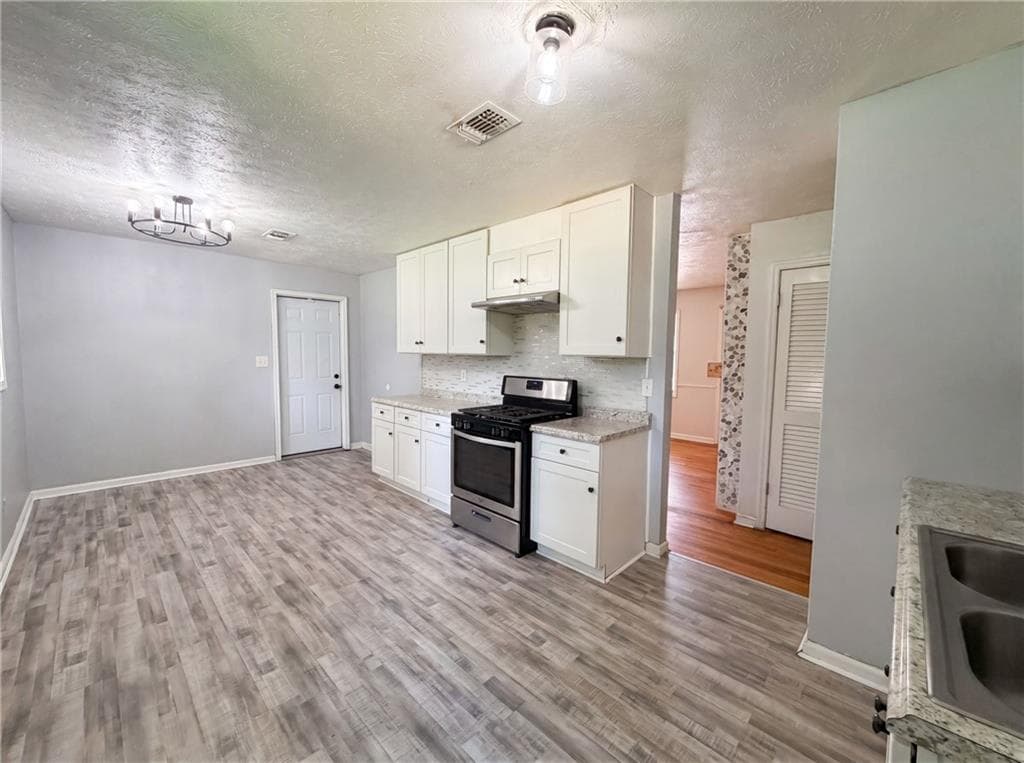 3 bedroom, 1 bathroom, 1,062 sq ft single family residence under contract at 6503 Jackie Lane, Austell, GA 30106 — photo 7