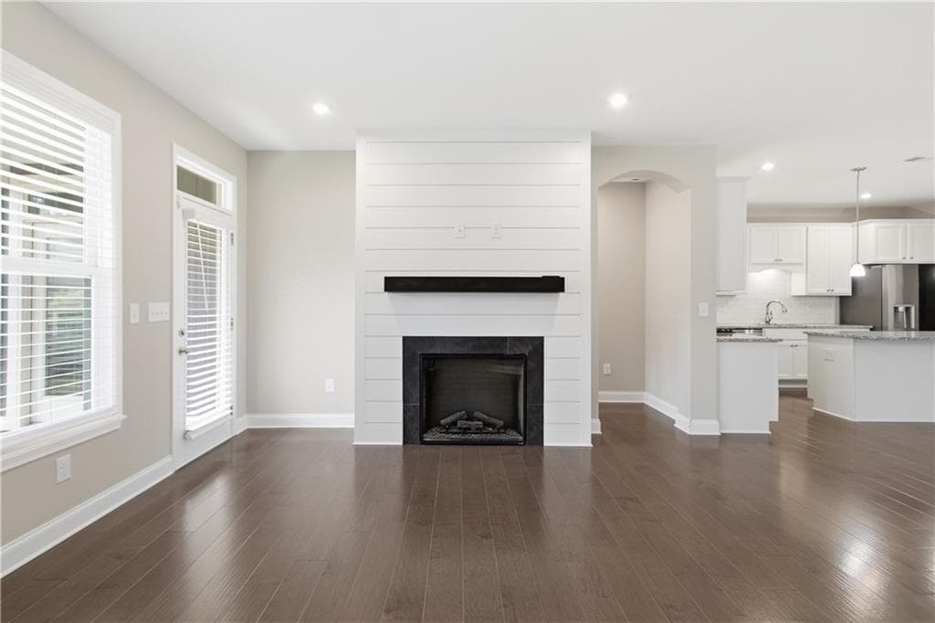 3 bedroom, 2 bathroom, 1,733 sq ft single family residence for sale at 210 Balsam Drive, Dallas, GA 30157 — photo 9