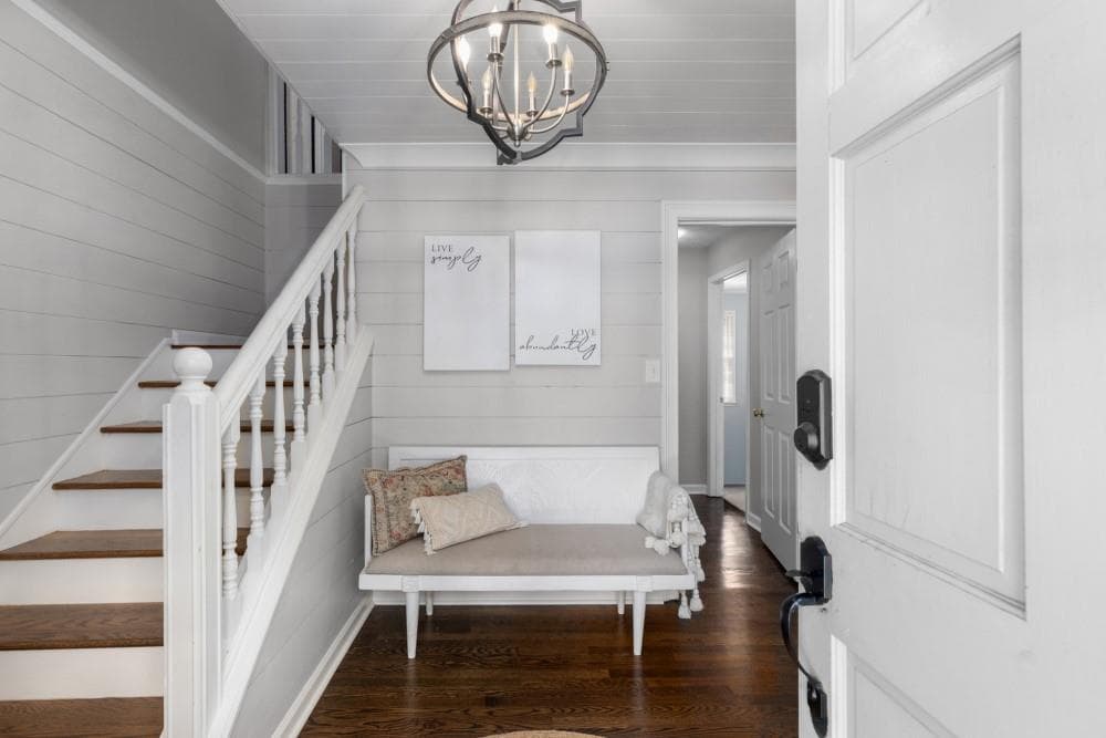 5 bedroom, 3 bathroom, 3,020 sq ft single family residence for sale at 1025 Foxfire Drive, Lawrenceville, GA 30044 — photo 5