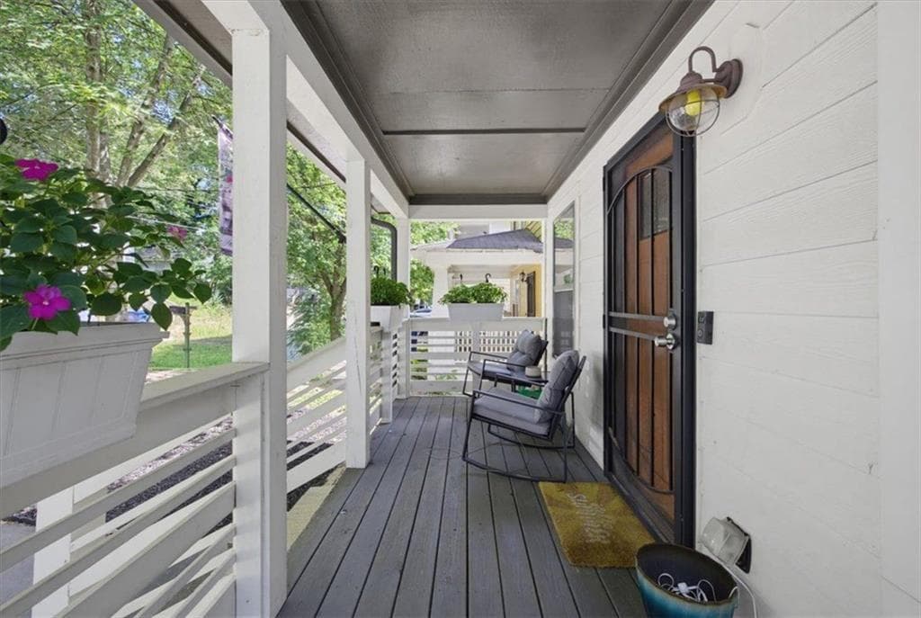 3 bedroom, 3 bathroom, 1,728 sq ft single family residence for sale at 1147 Smith Street, Atlanta, GA 30310 — photo 4