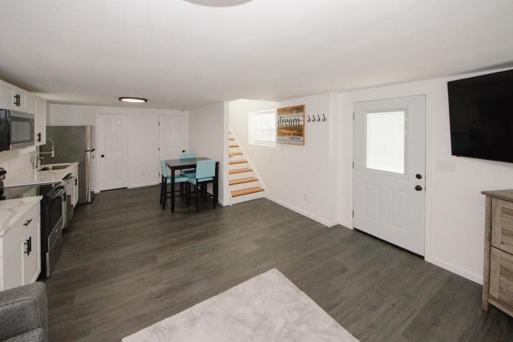 1 bedroom, 2 bathroom, 960 sq ft single family residence for rent at 6157 Orville Drive COTTAG, Flowery Branch, GA 30542 for $1,500 a month — photo 6