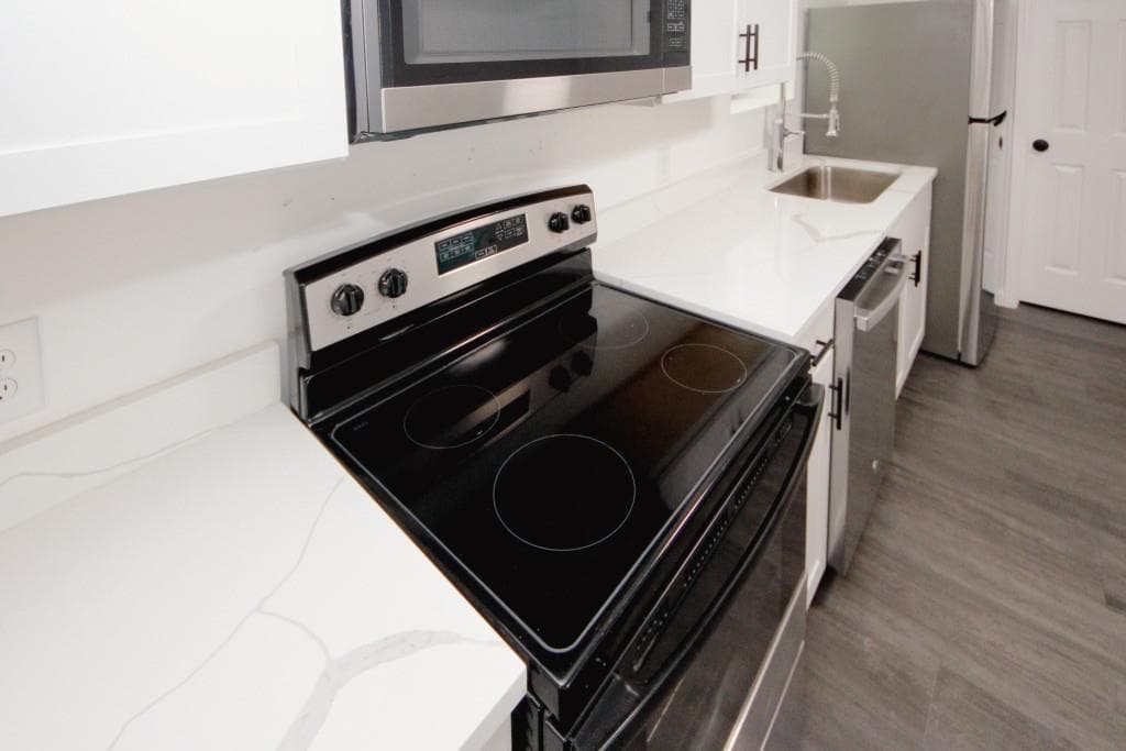 1 bedroom, 2 bathroom, 960 sq ft single family residence for rent at 6157 Orville Drive COTTAG, Flowery Branch, GA 30542 for $1,500 a month — photo 10