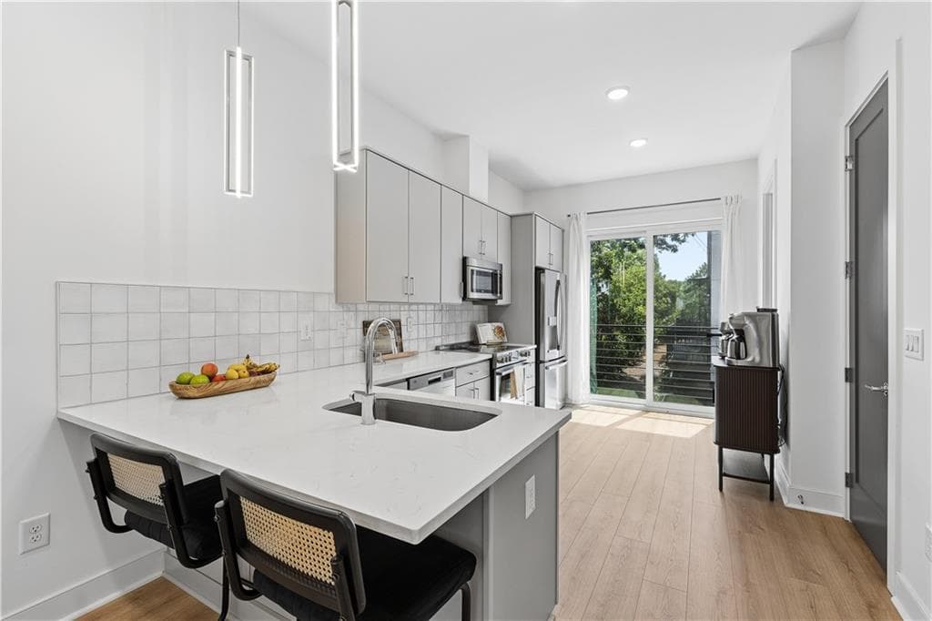 2 bedroom, 3 bathroom, 1,438 sq ft townhouse for sale at 2199 Lenox Road 12, Atlanta, GA 30324 — photo 8