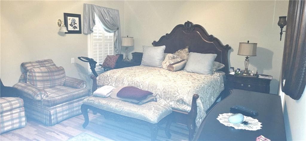 3 bedroom, 2 bathroom, 2,211 sq ft single family residence for sale at 1555 Woodberry Run Drive, Snellville, GA 30078 — photo 5