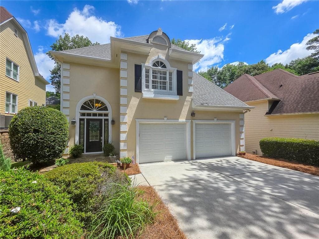 3 bedroom, 3 bathroom, 2,392 sq ft single family residence for sale at 1056 Shady Valley Place, Atlanta, GA 30324 — photo 2