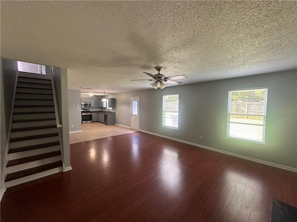 4 bedroom, 3 bathroom single family residence for rent at 4935 Notting Glen Lane, Snellville, GA 30039 for $2,950 a month — photo 5