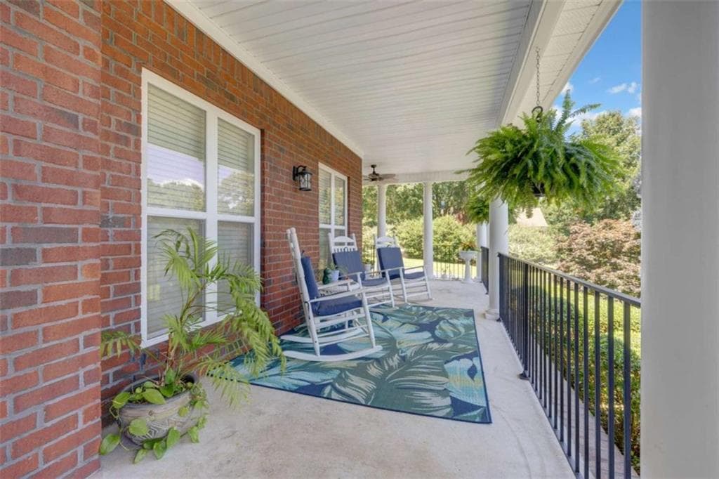4 bedroom, 3 bathroom, 3,291 sq ft single family residence for sale at 45 Walnut Lane, Covington, GA 30014 — photo 9