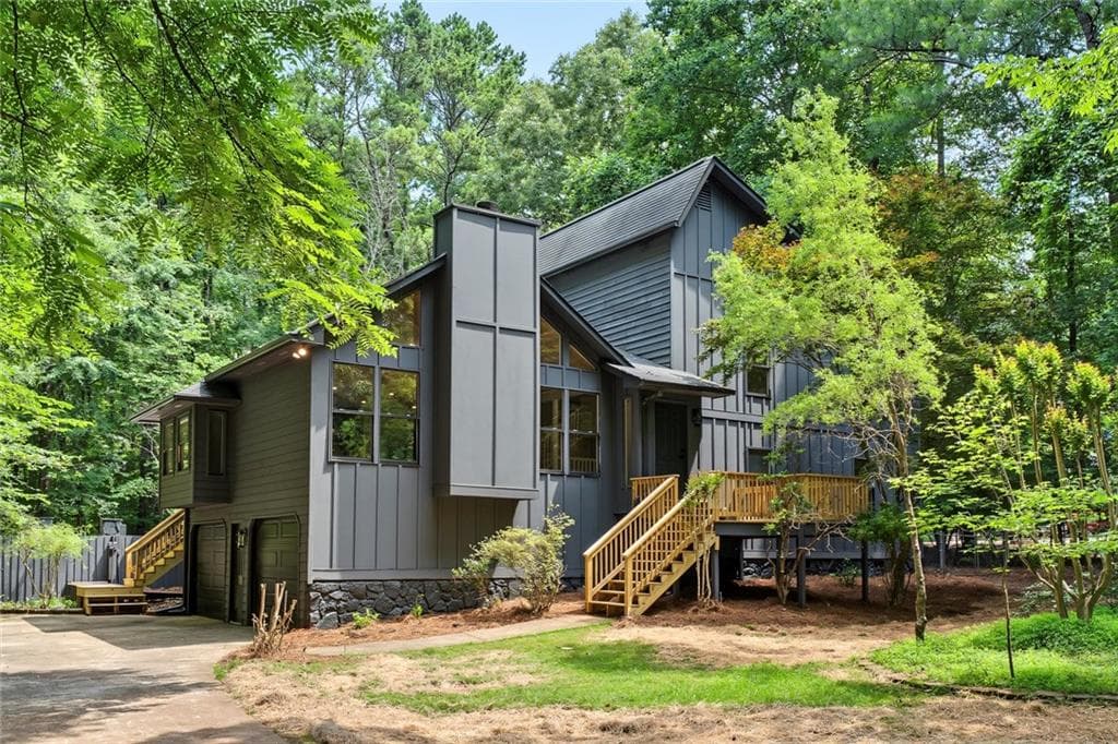 4 bedroom, 3 bathroom, 3,966 sq ft single family residence sold at 120 Emerald Cove Drive, Woodstock, GA 30189