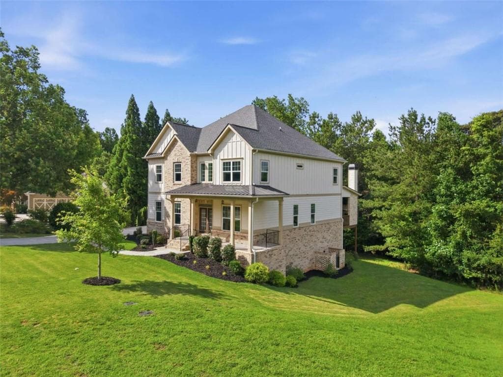 5 bedroom, 4 bathroom, 3,128 sq ft single family residence for sale at 431 Harmony Grove Lane, Jefferson, GA 30549 — photo 4