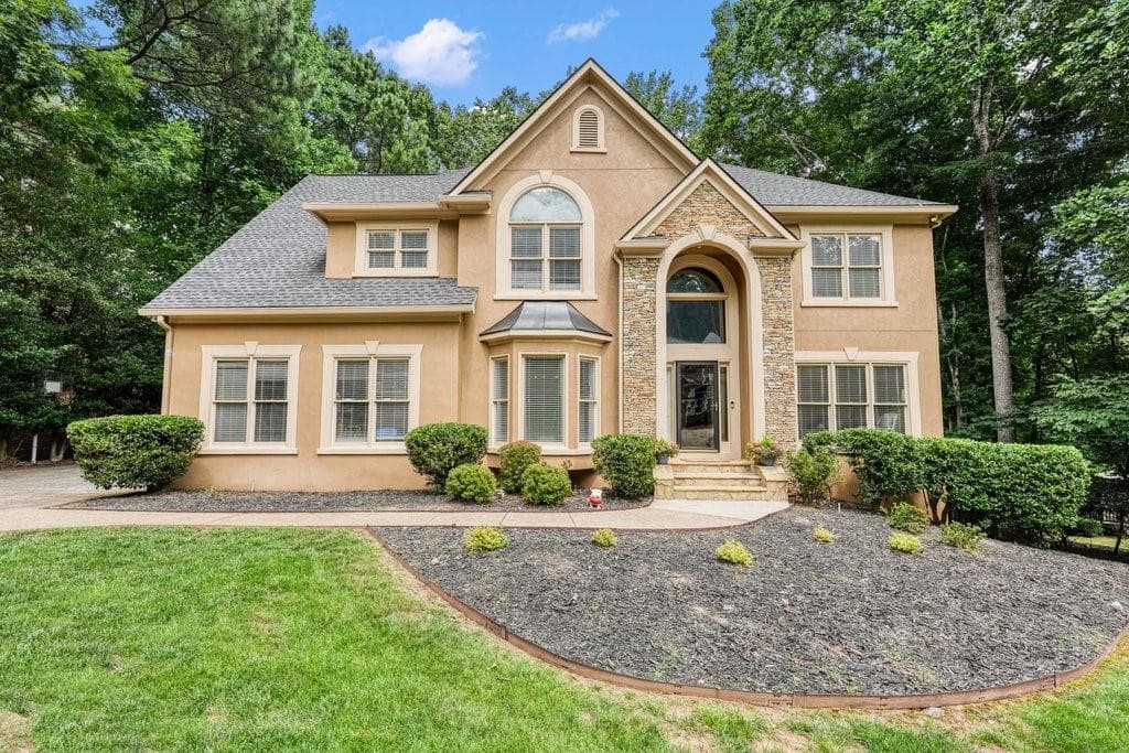 5 bedroom, 4 bathroom, 3,854 sq ft single family residence sold at 1038 Longwood Drive, Woodstock, GA 30189