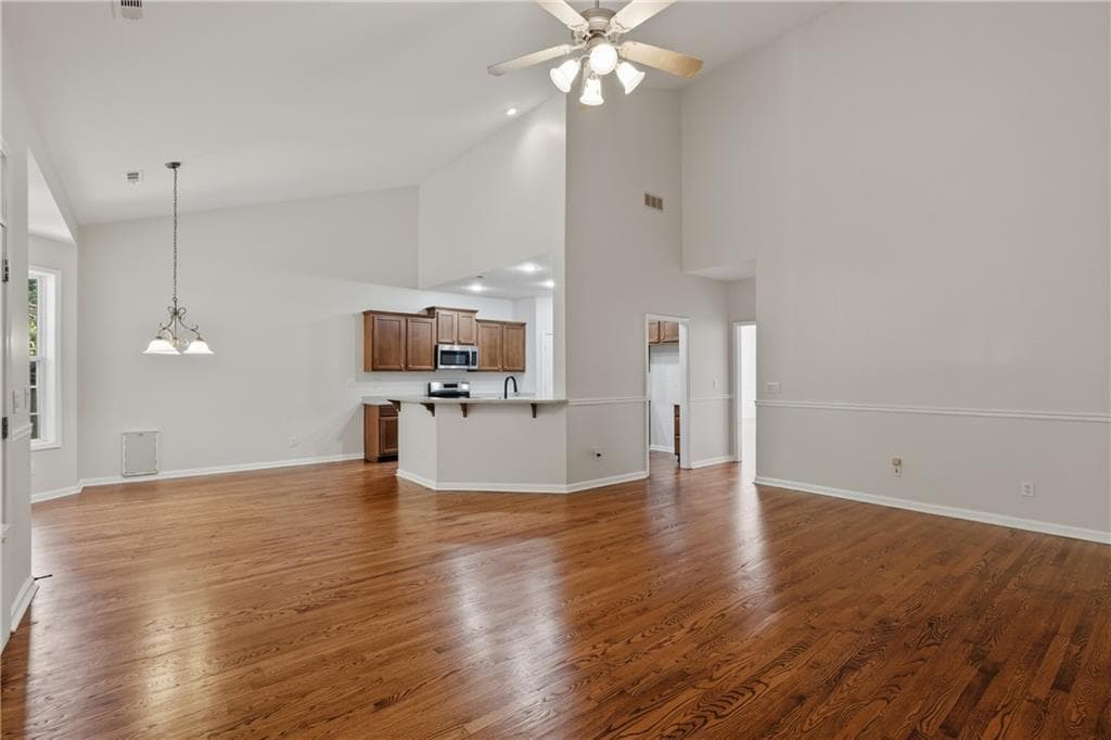 4 bedroom, 3 bathroom, 3,154 sq ft single family residence for sale at 402 FREEDOM Lane, Peachtree City, GA 30269 — photo 5