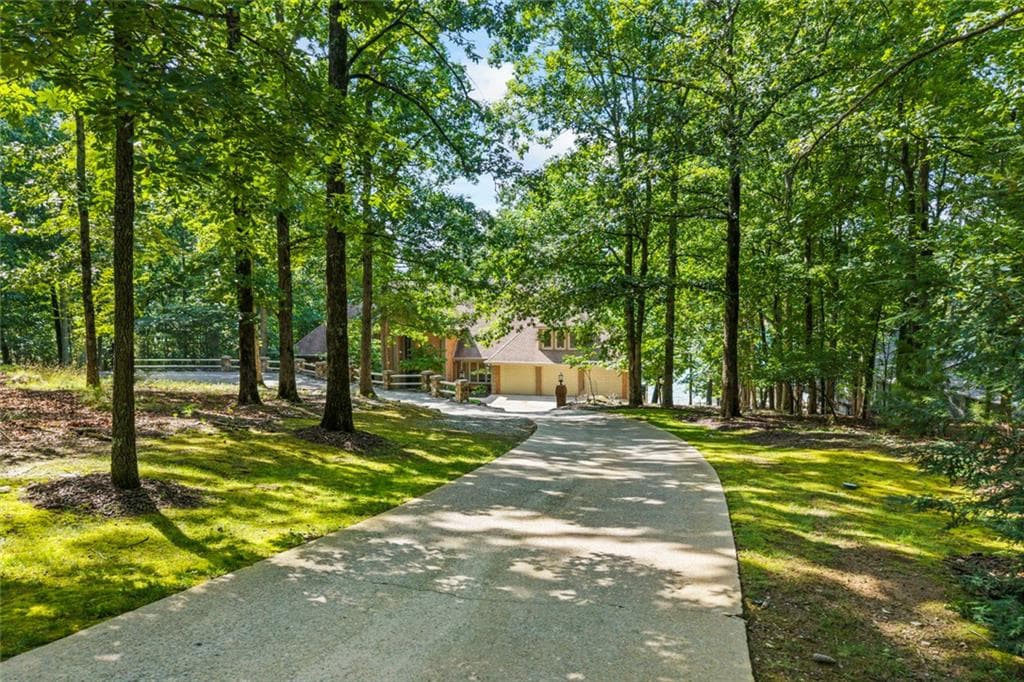 7 bedroom, 8 bathroom, 9,346 sq ft single family residence for sale at 6576 Yacht Club Road, Flowery Branch, GA 30542 — photo 4