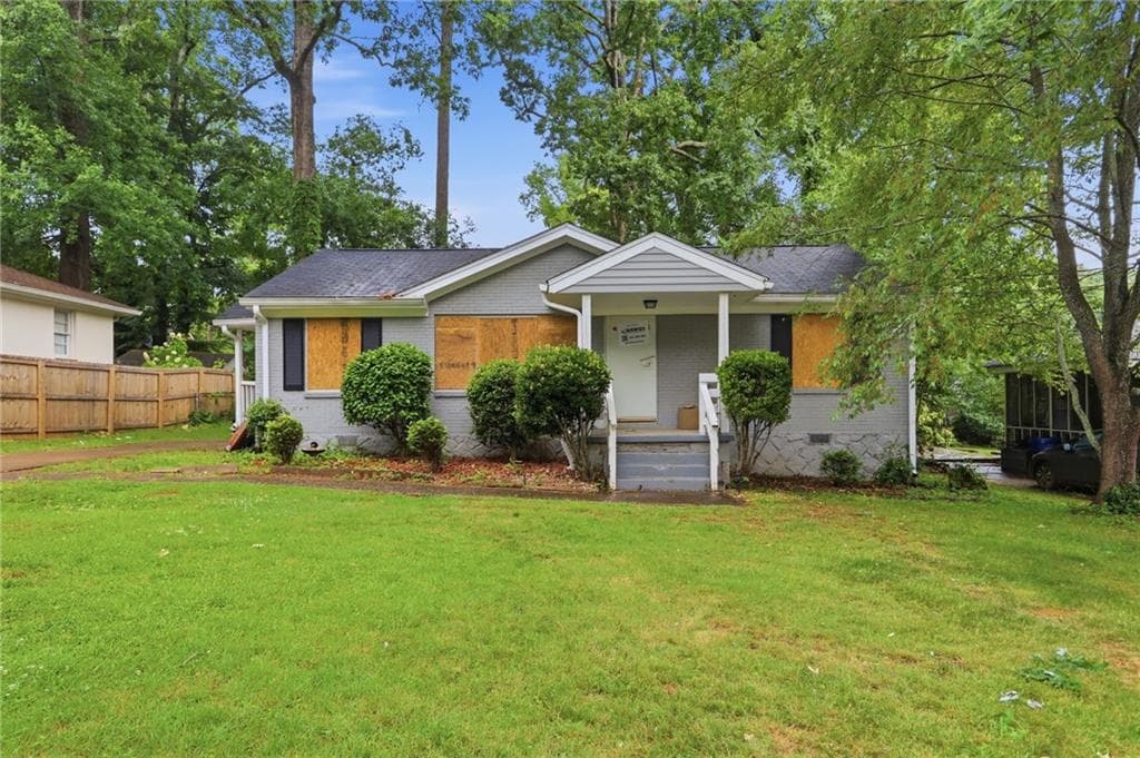 3 bedroom, 2 bathroom, 1,653 sq ft single family residence for sale at 3453 Lark Lane, Decatur, GA 30032 — photo 2