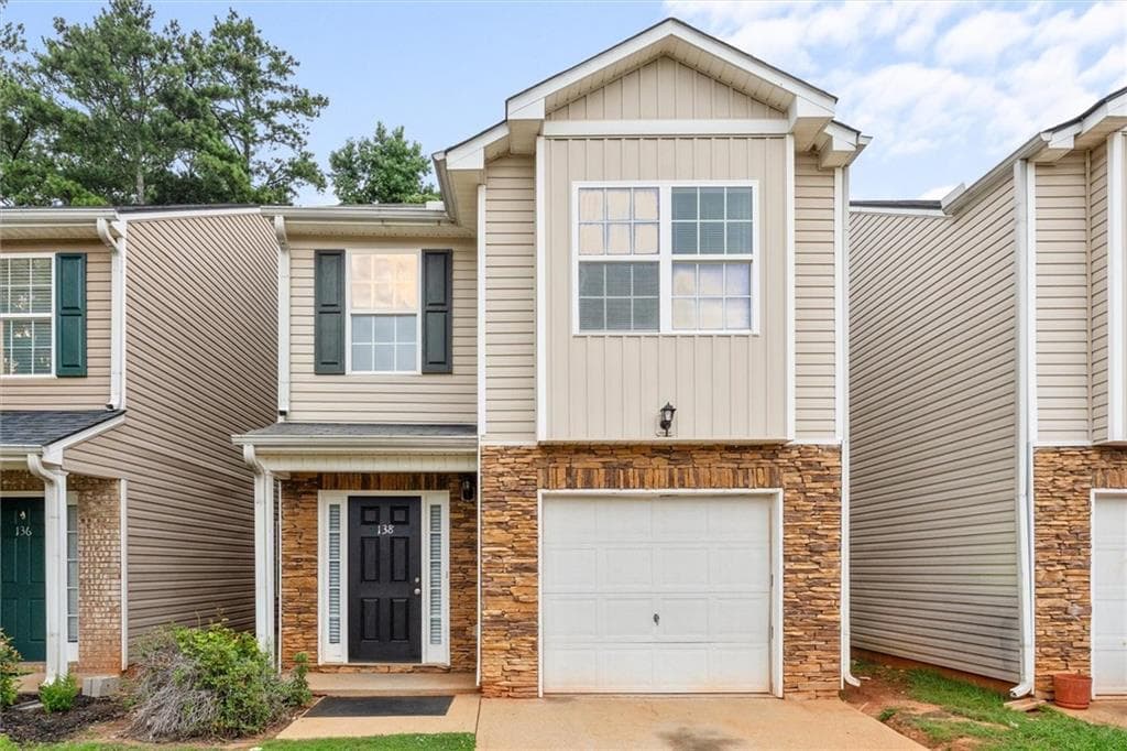 3 bedroom, 3 bathroom, 1,524 sq ft single family residence under contract at 138 Alton Circle, Villa Rica, GA 30180