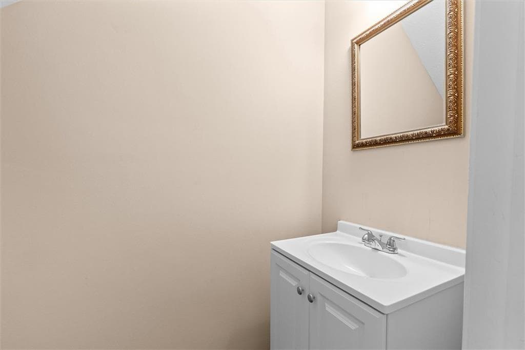 3 bedroom, 3 bathroom, 1,524 sq ft single family residence under contract at 138 Alton Circle, Villa Rica, GA 30180 — photo 6