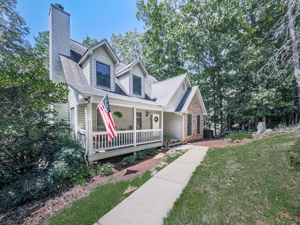 3 bedroom, 2 bathroom, 2,786 sq ft single family residence for sale at 137 Blue Fox Loop, Waleska, GA 30183 — photo 2