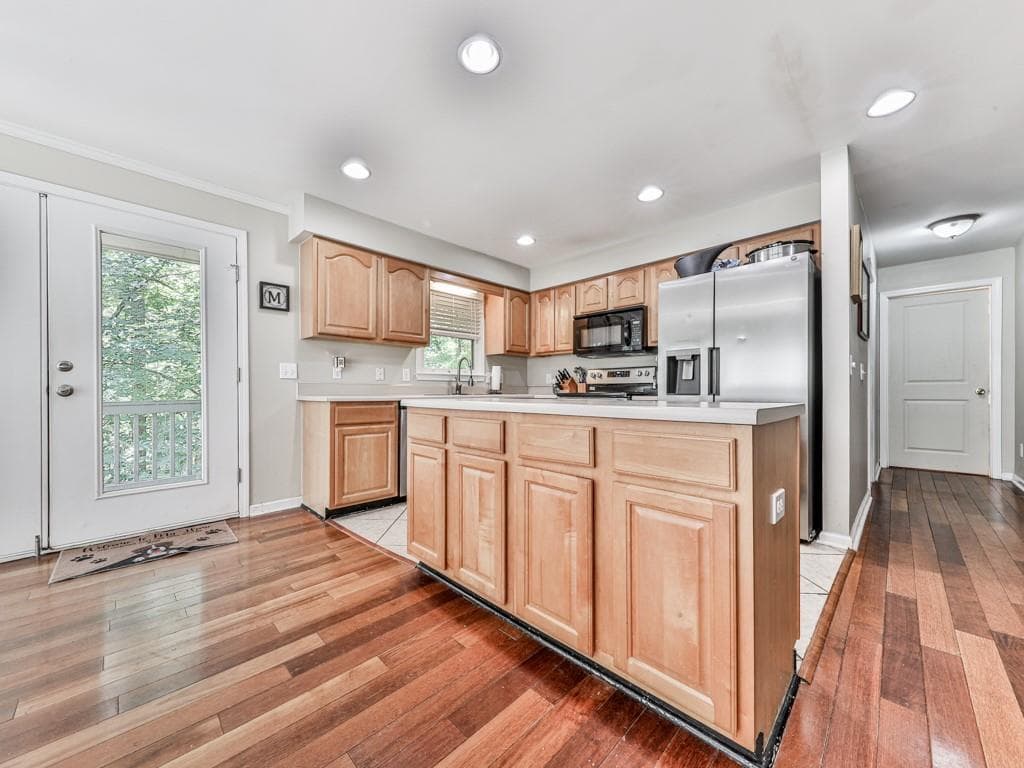 3 bedroom, 2 bathroom, 2,786 sq ft single family residence for sale at 137 Blue Fox Loop, Waleska, GA 30183 — photo 10