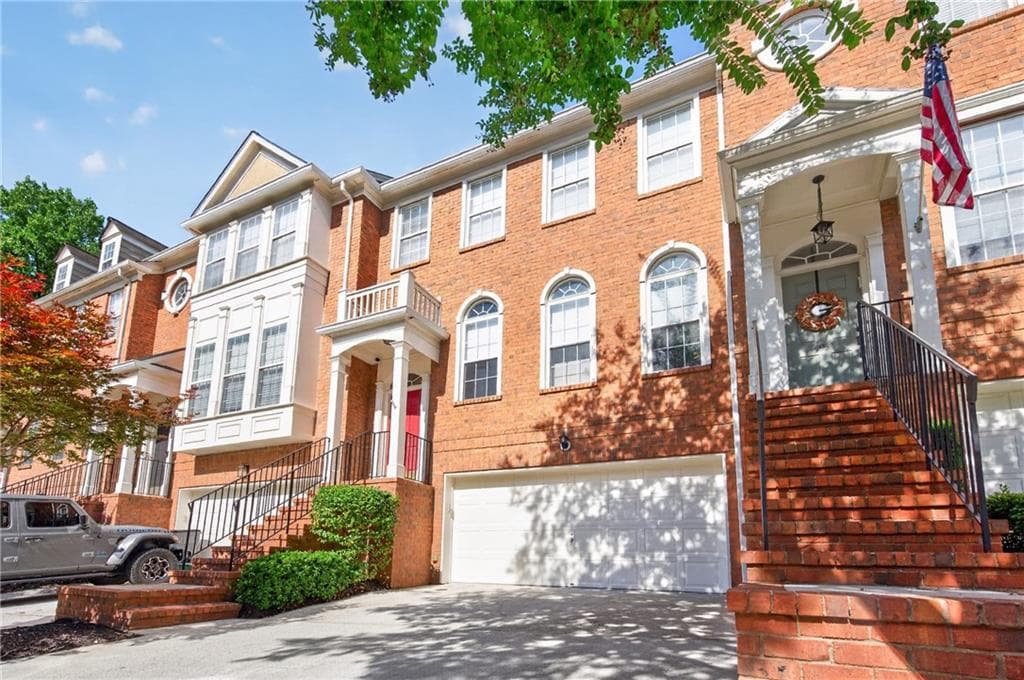 3 bedroom, 4 bathroom, 2,208 sq ft townhouse under contract at 4934 Payson Way 23, Atlanta, GA 30339 — photo 7