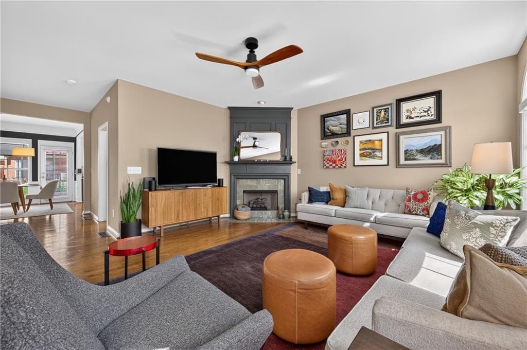 3 bedroom, 4 bathroom, 2,208 sq ft townhouse under contract at 4934 Payson Way 23, Atlanta, GA 30339 — photo 6