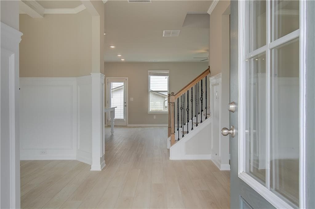 5 bedroom, 3 bathroom, 3,161 sq ft single family residence under contract at 1146 Bodega Loop, Locust Grove, GA 30248 — photo 4