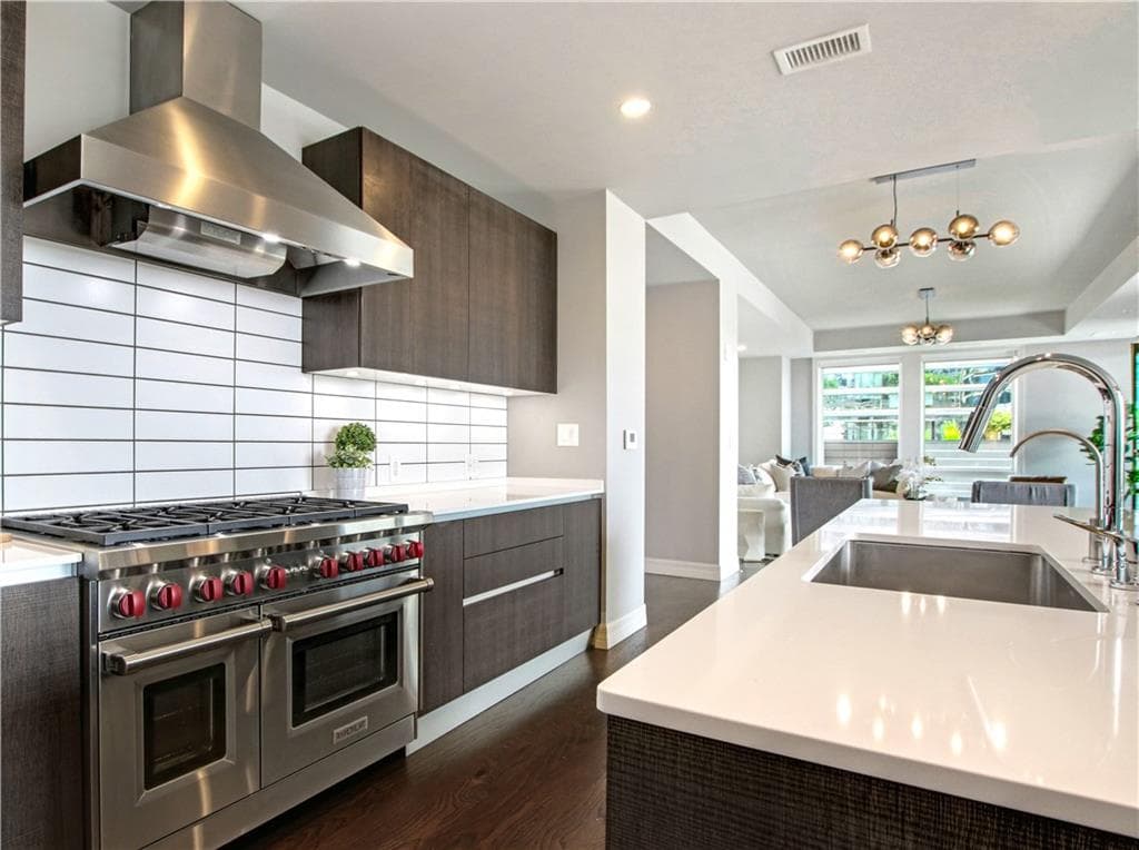 3 bedroom, 3 bathroom, 2,710 sq ft condominium under contract at 867 Peachtree Street 702, Atlanta, GA 30308 — photo 4