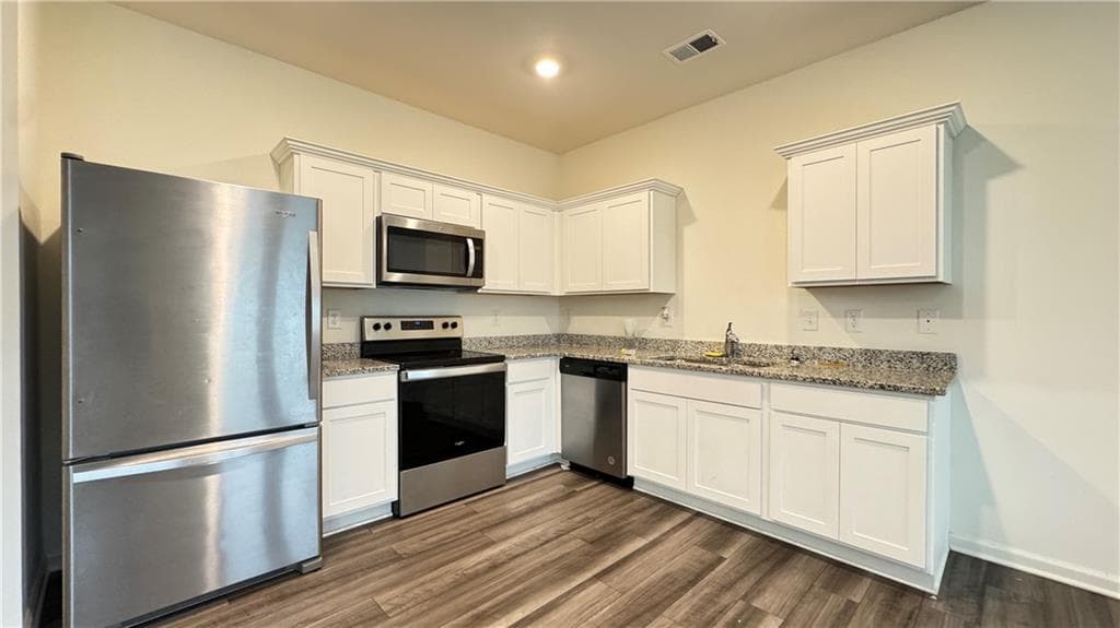 3 bedroom, 3 bathroom, 1,420 sq ft townhouse for rent at 204 Fenchurch Way, Cartersville, GA 30120 for $1,600 a month — photo 7