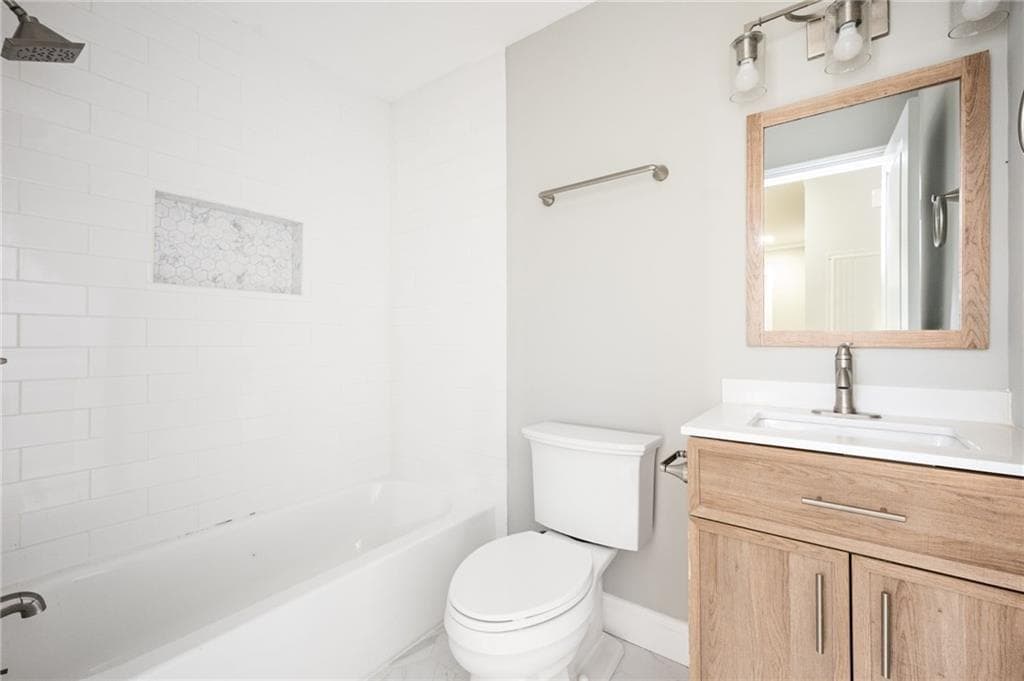 3 bedroom, 2 bathroom, 1,400 sq ft single family residence for sale at 2198 Star Mist Drive, Atlanta, GA 30311 — photo 10
