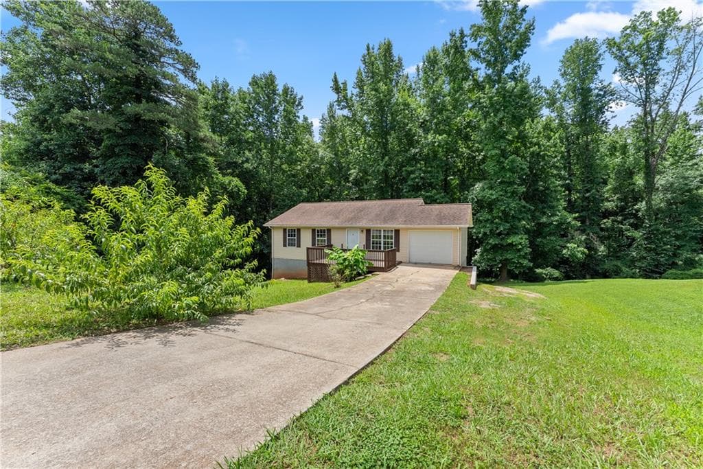 5 bedroom, 4 bathroom, 2,168 sq ft single family residence for sale at 3030 Meadowridge Drive, Gainesville, GA 30507 — photo 6
