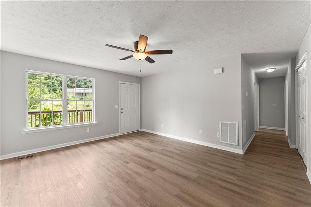 5 bedroom, 4 bathroom, 2,168 sq ft single family residence for sale at 3030 Meadowridge Drive, Gainesville, GA 30507 — photo 10