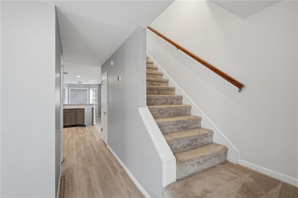 4 bedroom, 3 bathroom, 2,442 sq ft single family residence for sale at 6392 Phillips Court, Lithonia, GA 30058 — photo 2