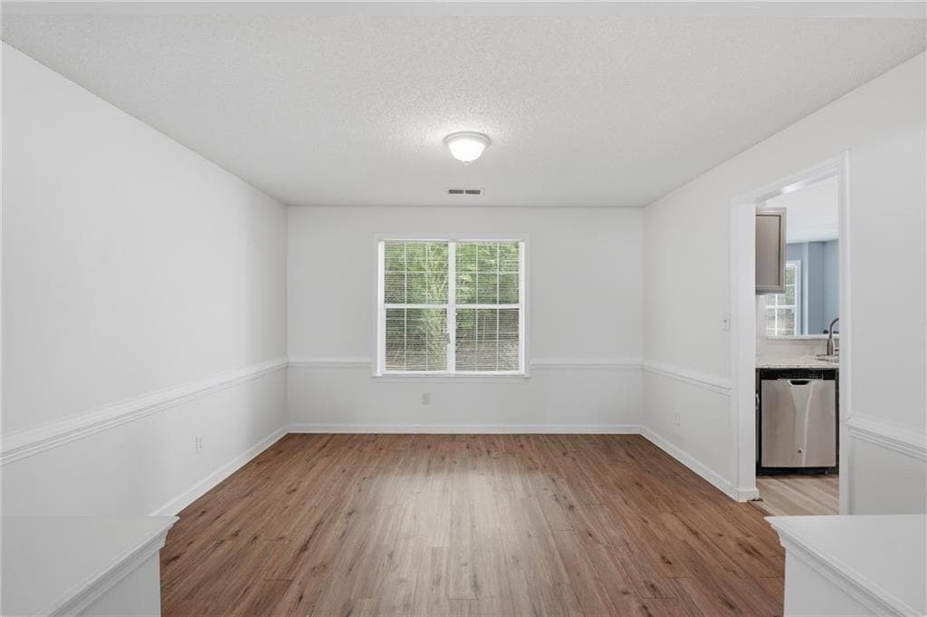 4 bedroom, 3 bathroom, 2,442 sq ft single family residence for sale at 6392 Phillips Court, Lithonia, GA 30058 — photo 6