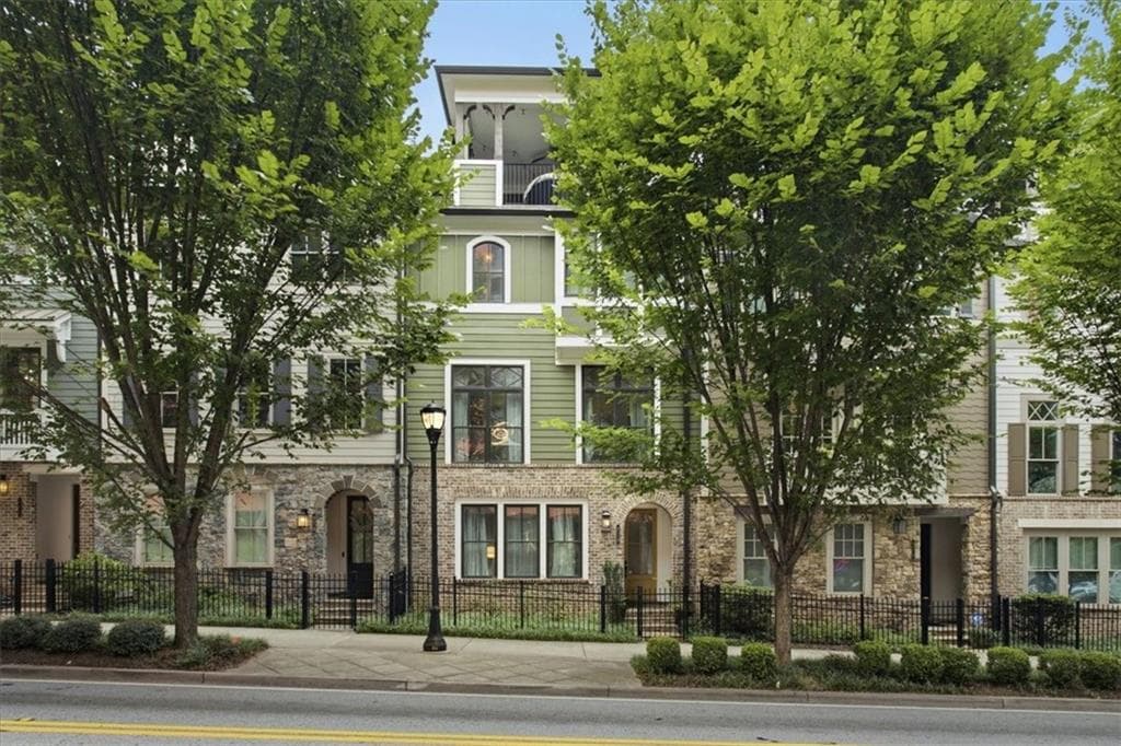 4 bedroom, 5 bathroom, 2,599 sq ft townhouse under contract at 976 Memorial Walk, Atlanta, GA 30316 — photo 3