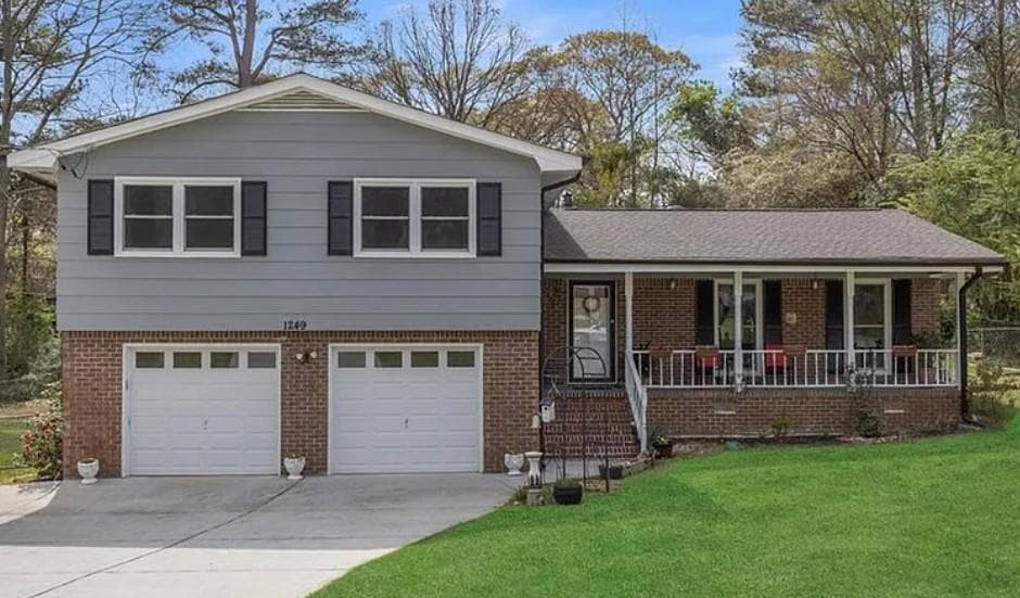 1249 Renee Dr SW, Lilburn, GA 30047 — most recent listing photo