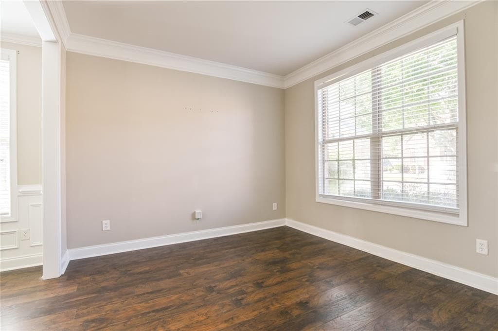 5 bedroom, 4 bathroom, 3,067 sq ft single family residence for sale at 407 Arbor Lane, Loganville, GA 30052 — photo 7