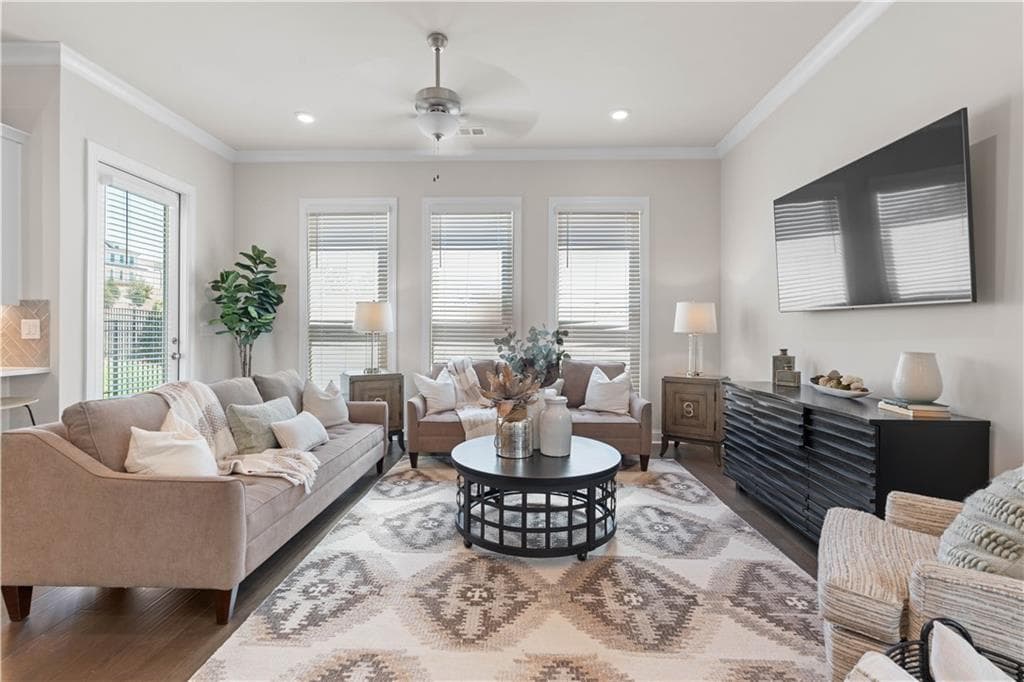 4 bedroom, 3 bathroom, 2,445 sq ft single family residence under contract at 647 Summit Hill Way, Cumming, GA 30040 — photo 5