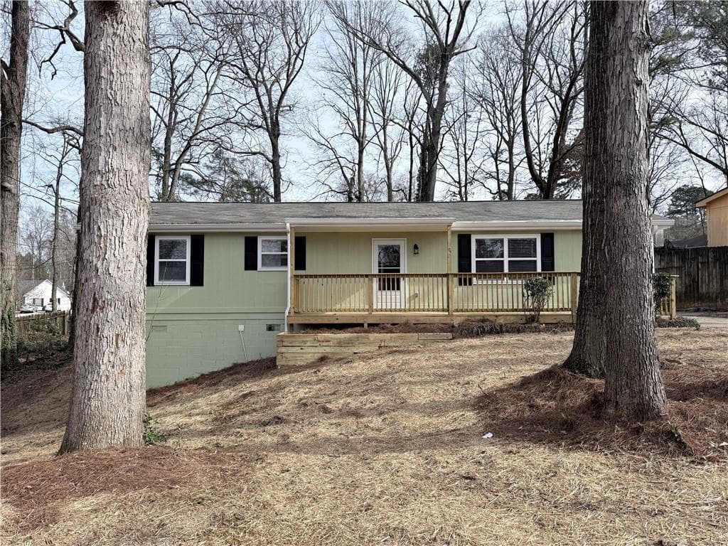 3 bedroom, 2 bathroom, 1,628 sq ft single family residence sold at 1223 Kathy Court, Conyers, GA 30012